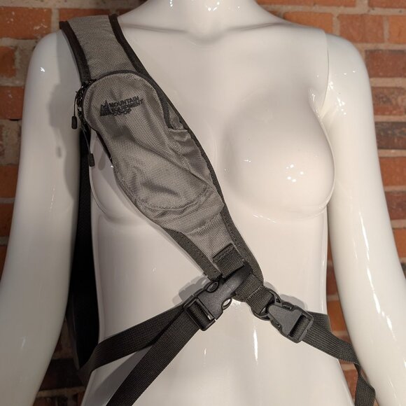 Vintage MEC Sling Bag - Picture 3 of 3